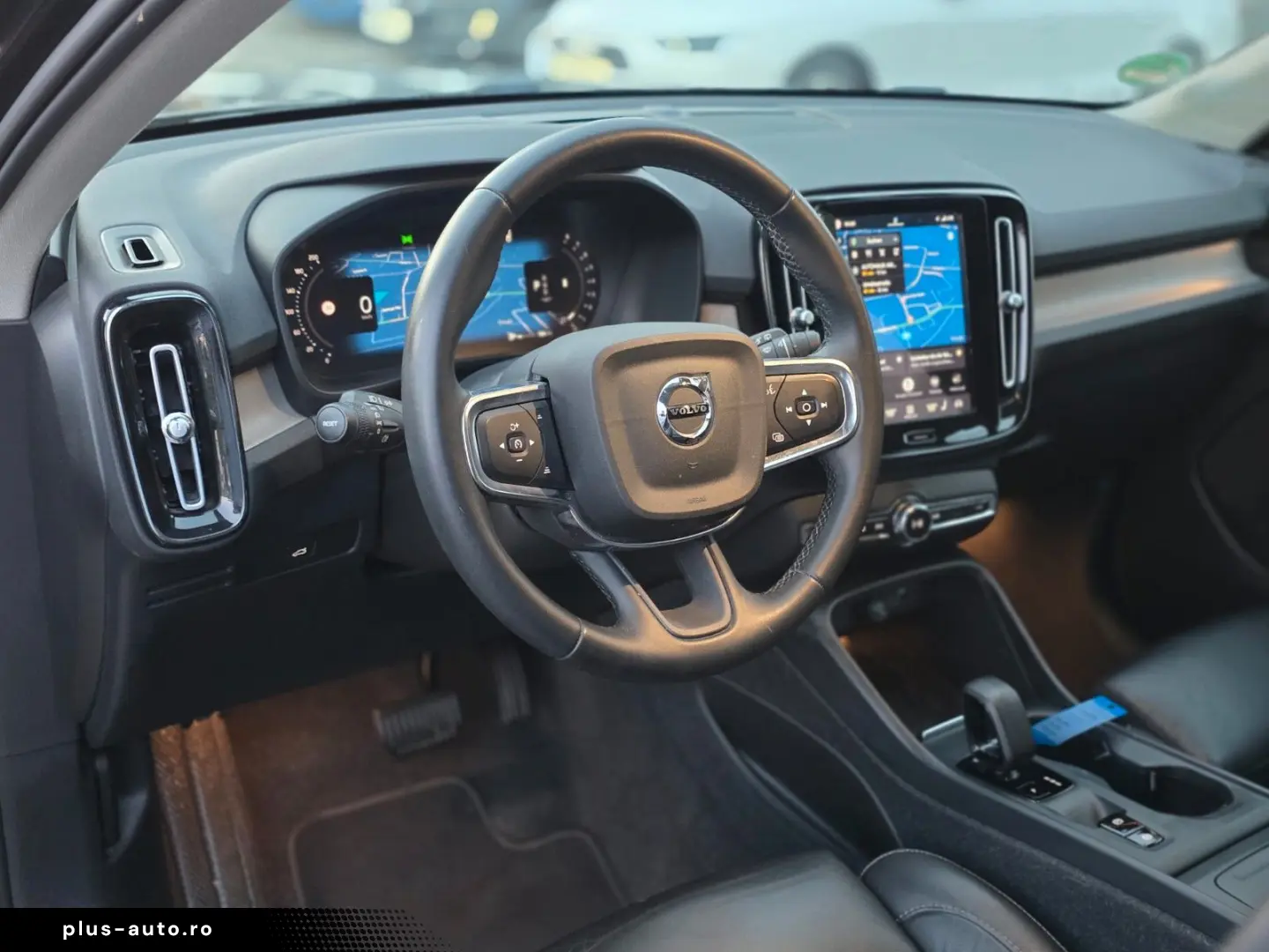 VOLVO XC40 Core  Leder  Pilot-Assyst  Kamera  Google