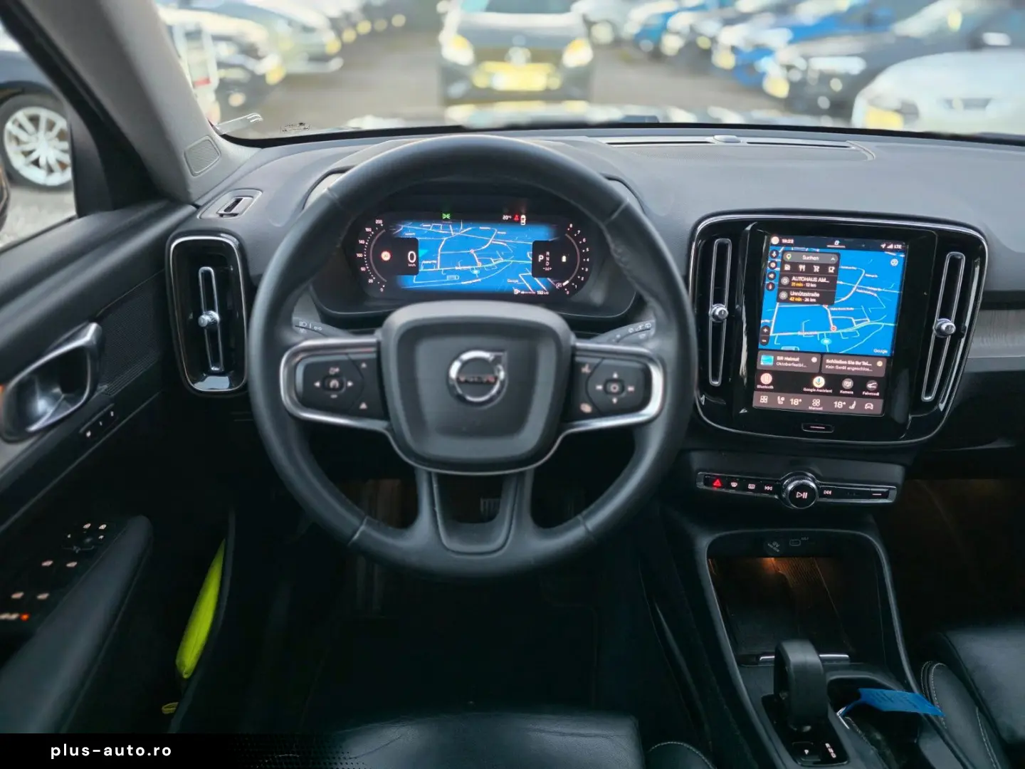 VOLVO XC40 Core  Leder  Pilot-Assyst  Kamera  Google