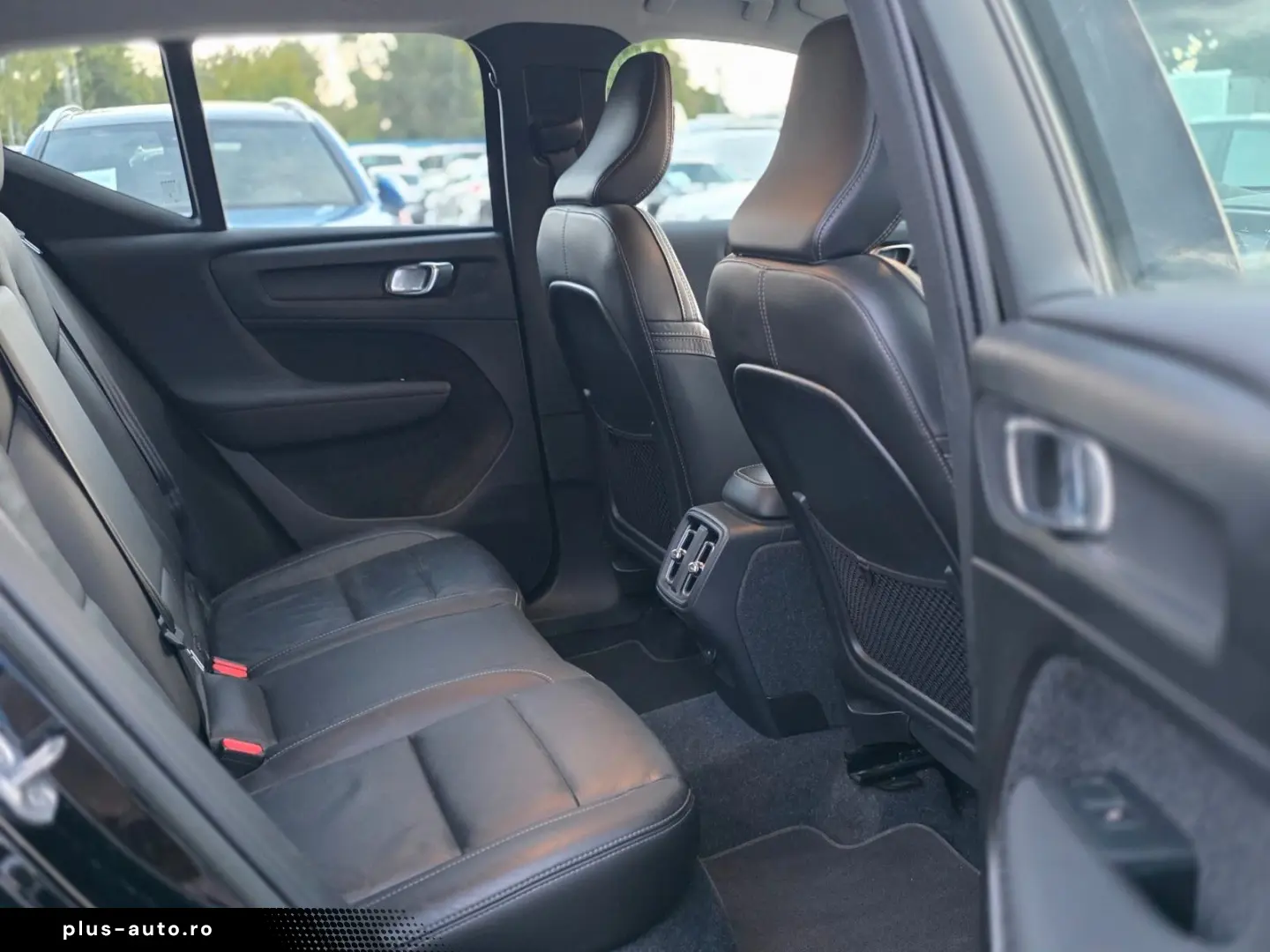 VOLVO XC40 Core  Leder  Pilot-Assyst  Kamera  Google