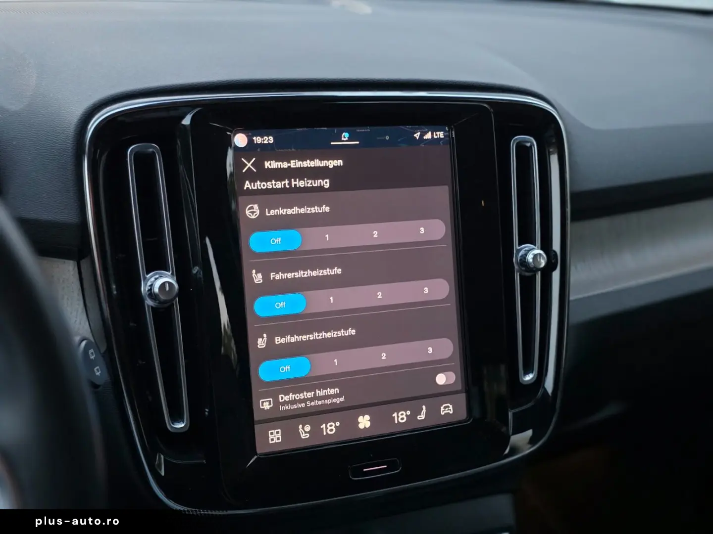VOLVO XC40 Core  Leder  Pilot-Assyst  Kamera  Google
