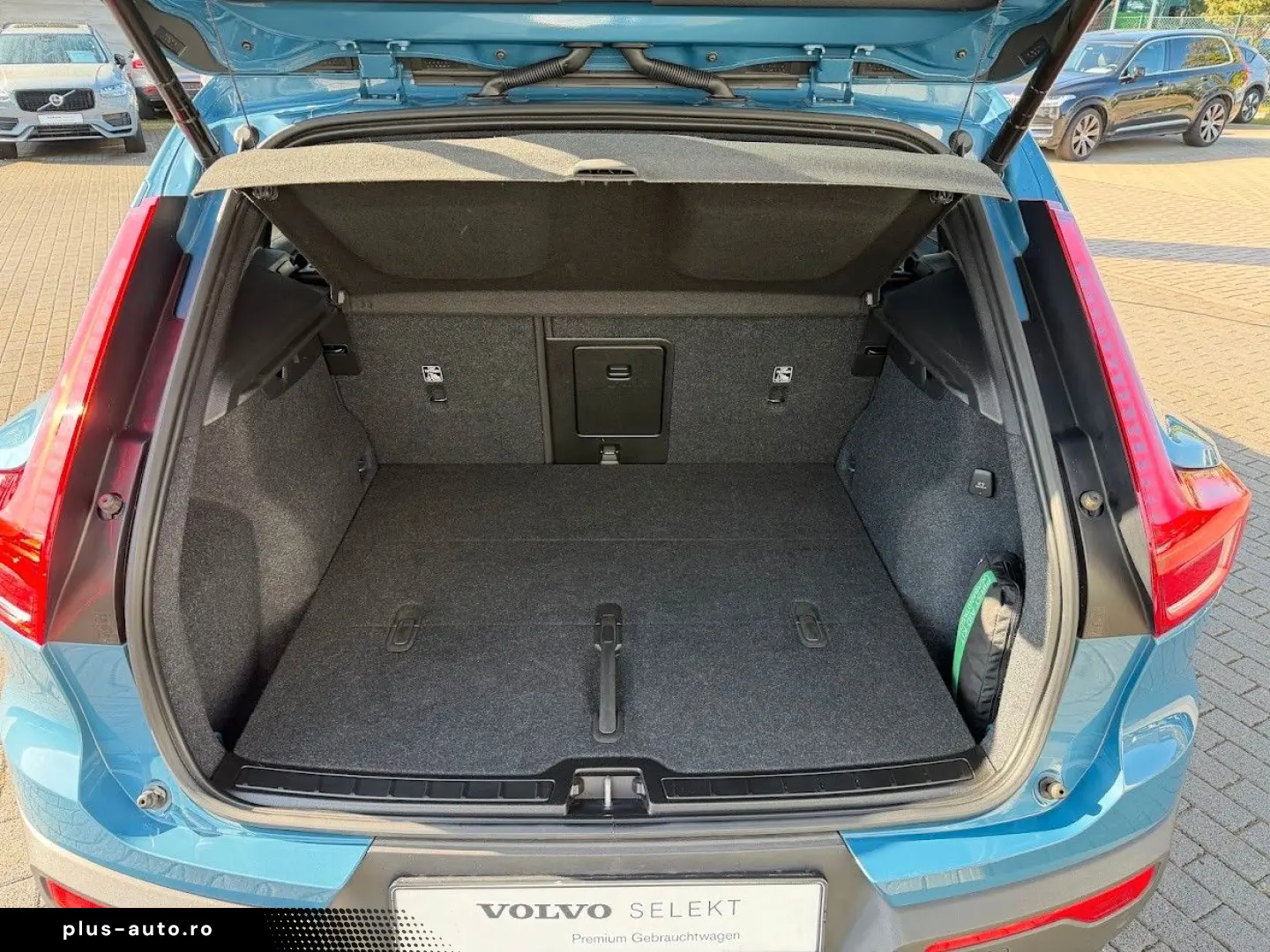 VOLVO XC40 B3 Plus Dark 2WD