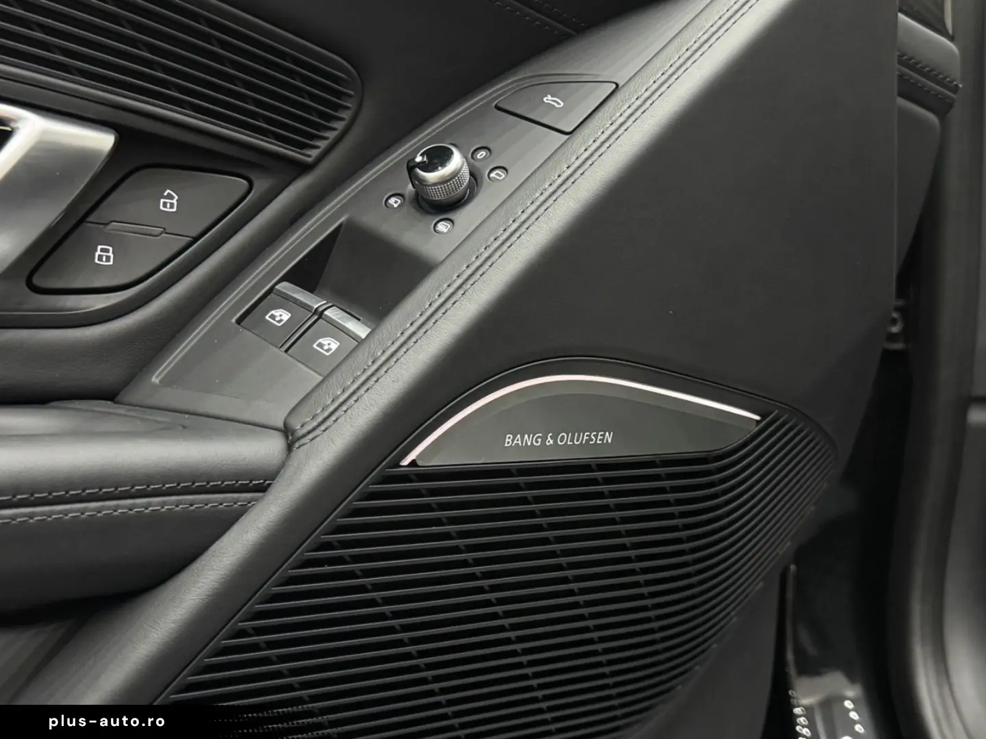 AUDI R8 5.2 FSI performance S tron. quat. Spyder