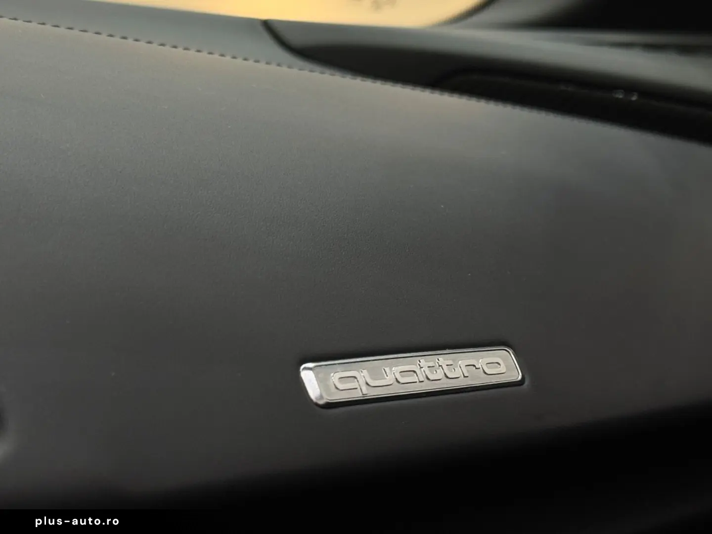 AUDI R8 5.2 FSI performance S tron. quat. Spyder