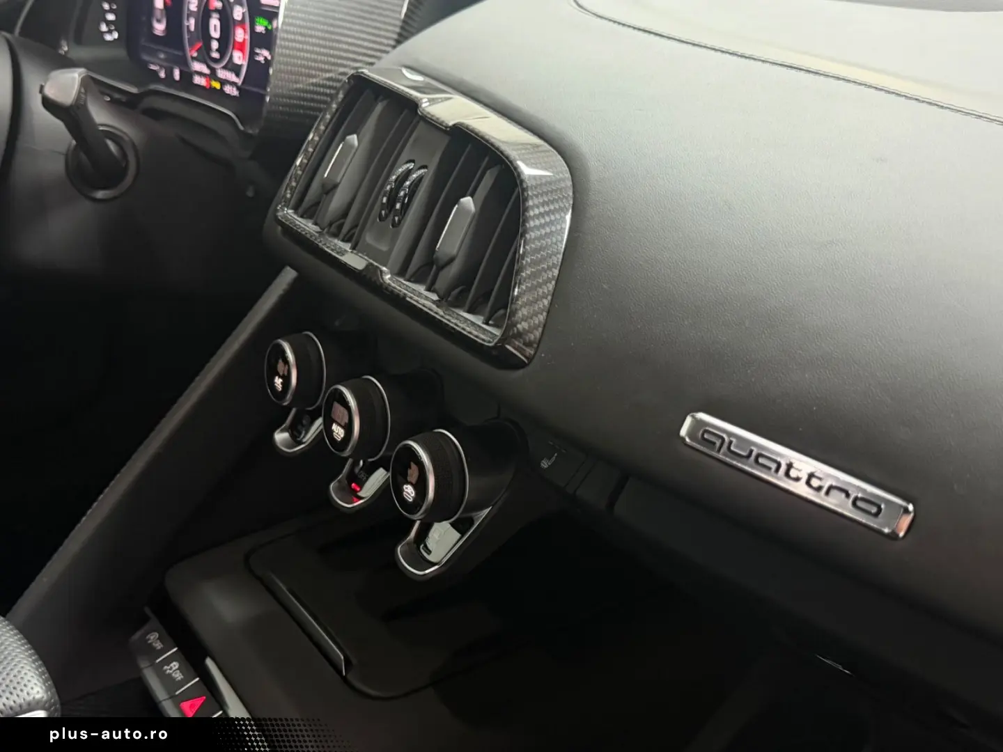AUDI R8 Coupe 5.2 FSI quattro performance Voll Carbon