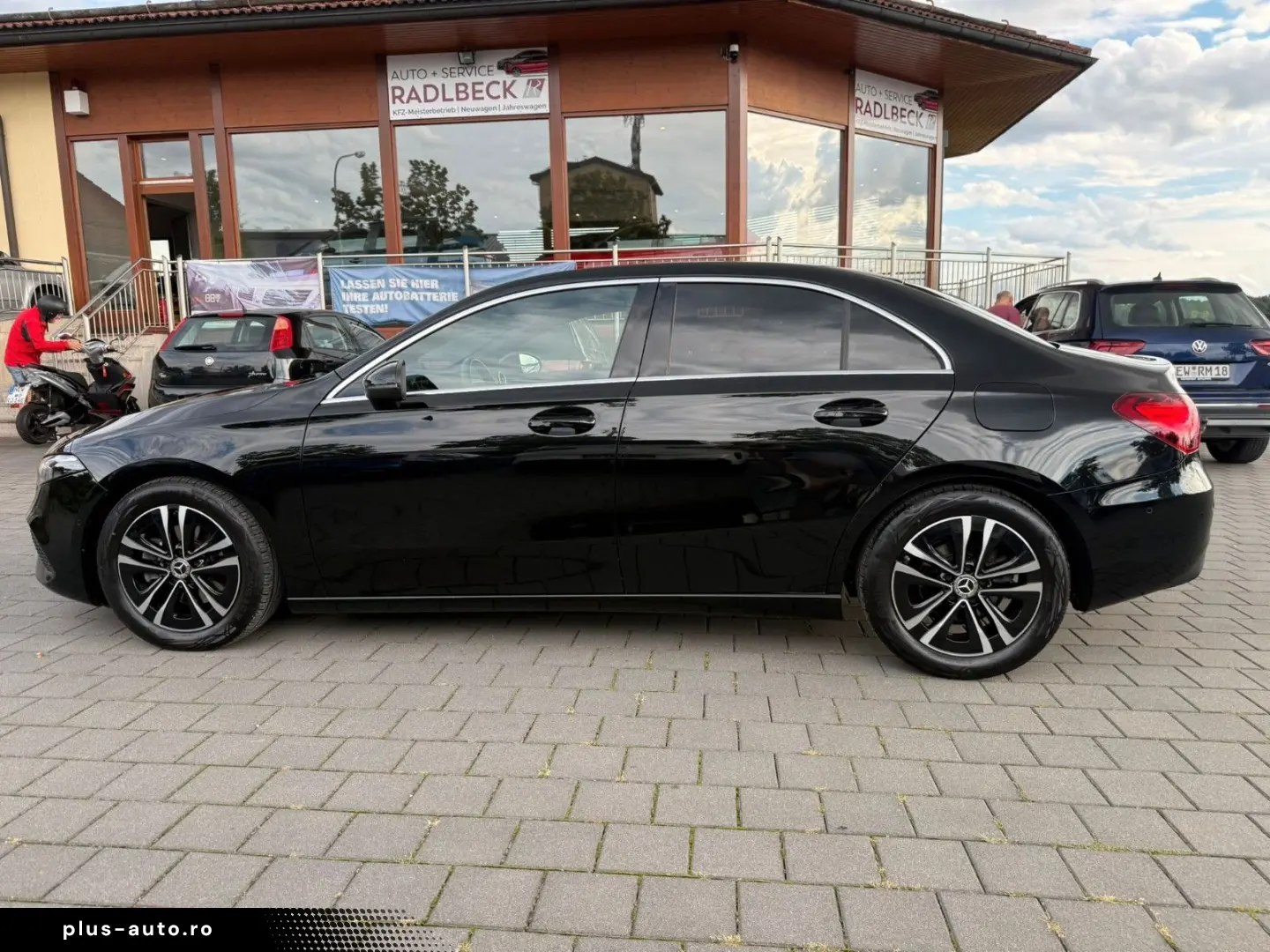 MERCEDES-BENZ A 180 Limousine Progressive