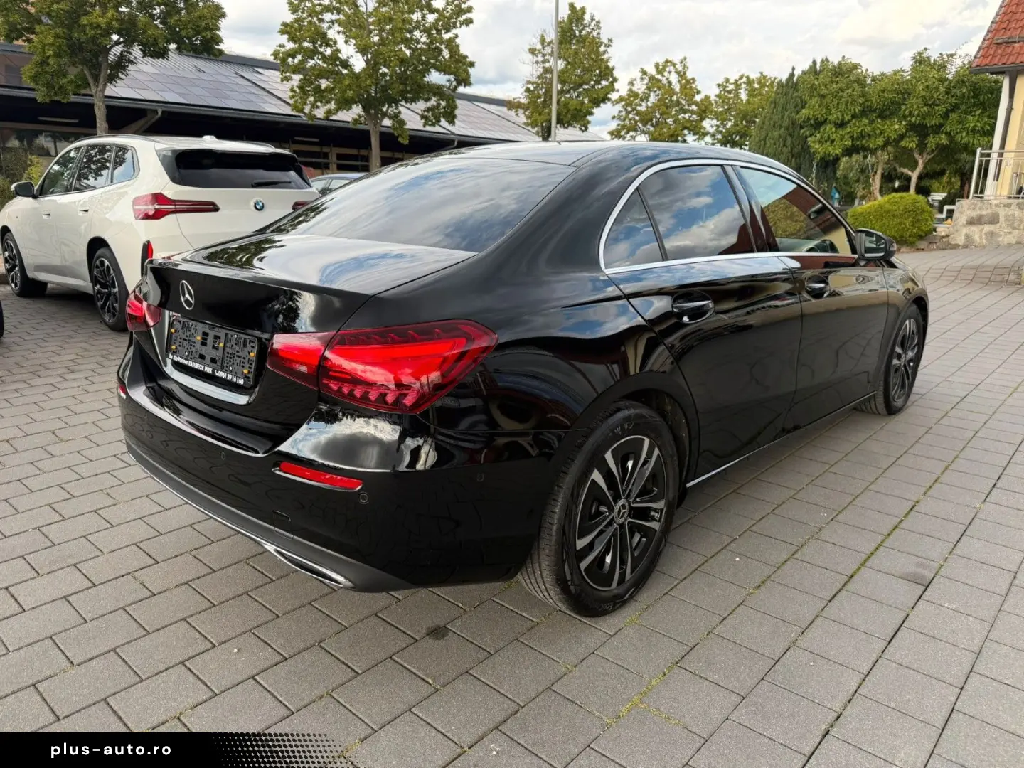 MERCEDES-BENZ A 180 Limousine Progressive