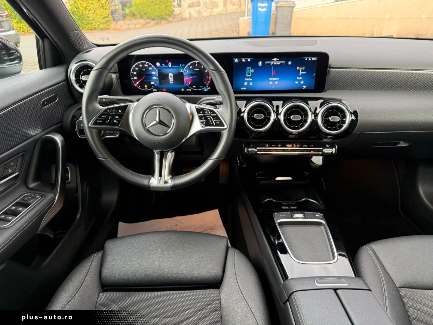 MERCEDES-BENZ A 180 Limousine Progressive