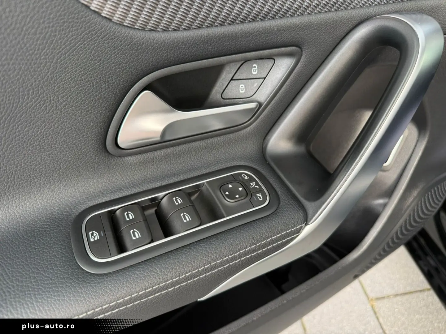 MERCEDES-BENZ A 180 Limousine Progressive