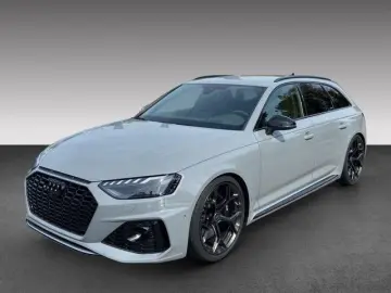 AUDI RS 4 Avant 2.9 TFSI quattro RS quattro AHK MATRI