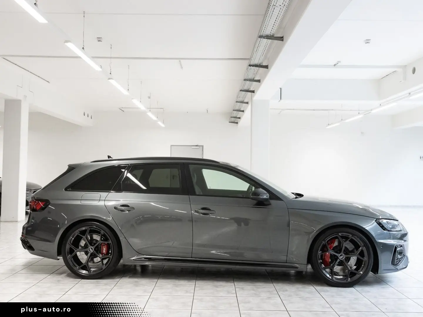 AUDI RS4 Avant TFSI quattro Competition Keyless B&O