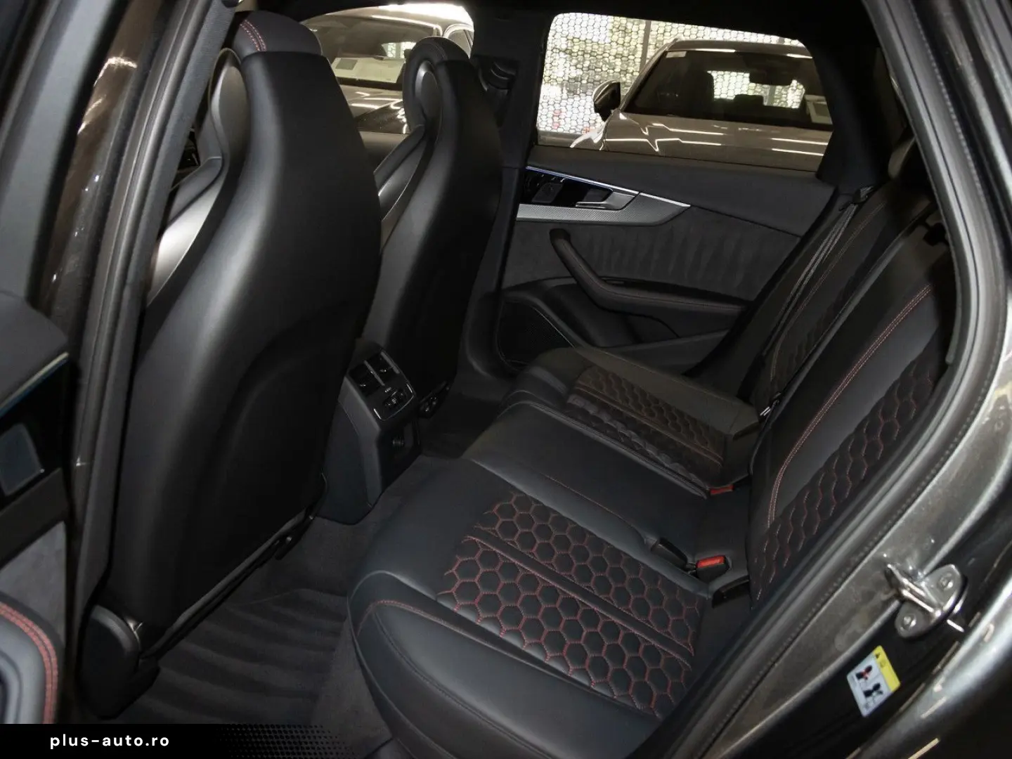 AUDI RS4 Avant TFSI quattro Competition Keyless B&O