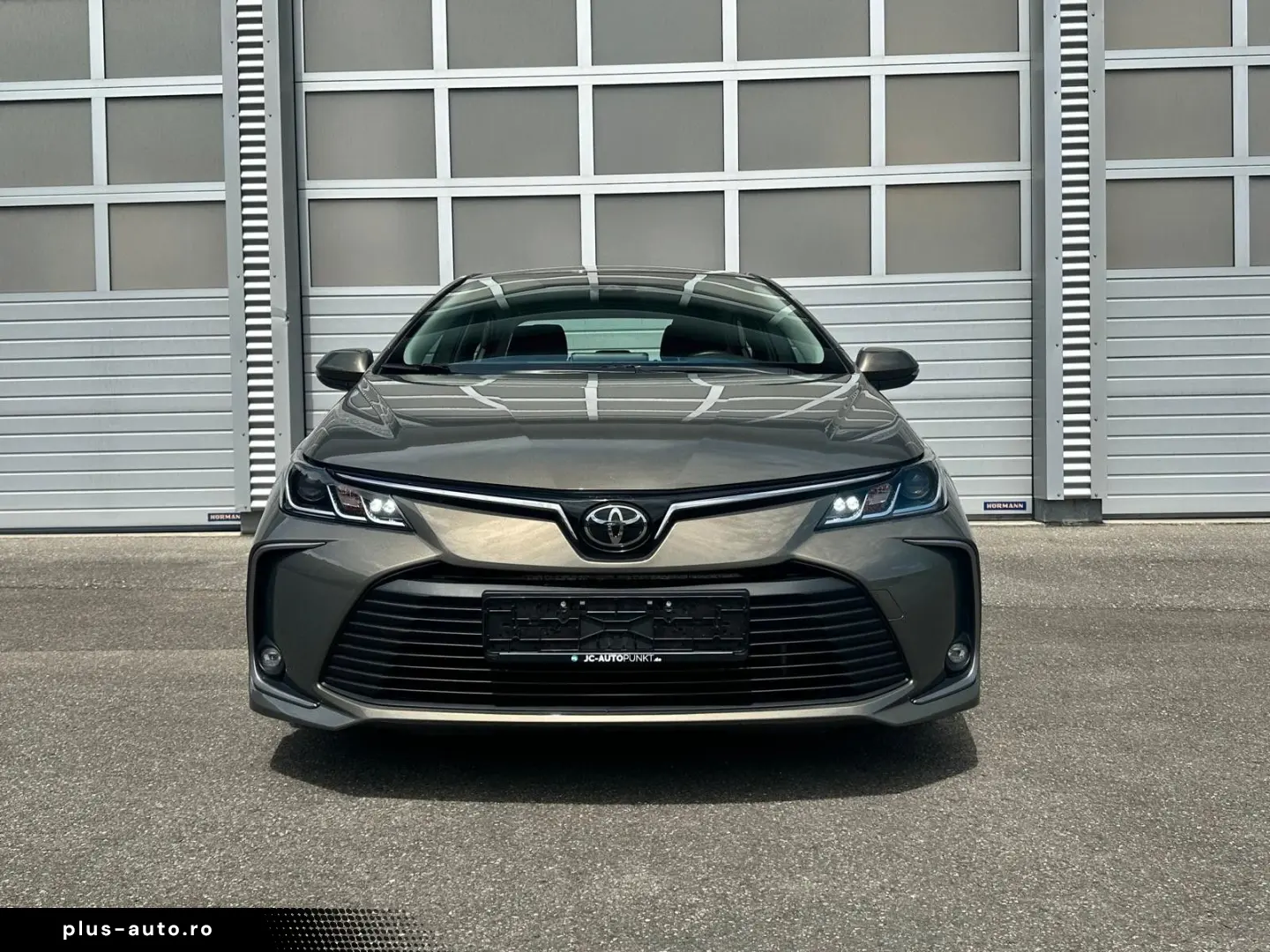 TOYOTA Corolla  Autom  ACC LED  Garantie