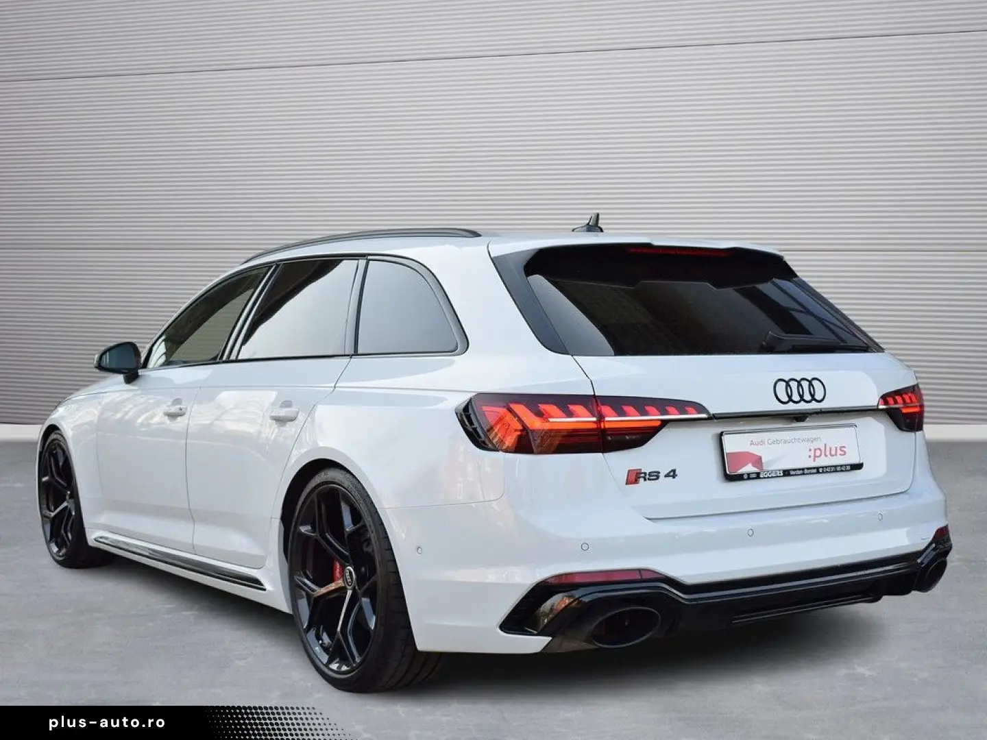 AUDI RS 4 Avant 2.9 TFSI qu Tip  Competition  Matrix