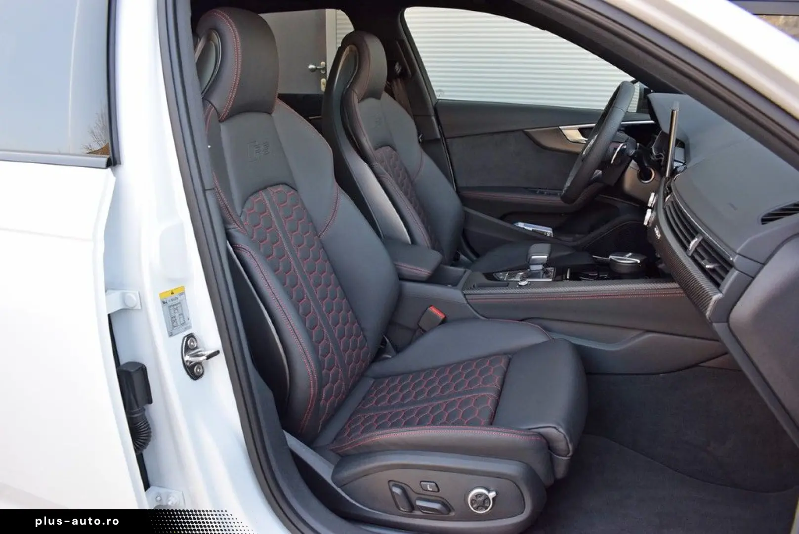 AUDI RS 4 Avant 2.9 TFSI qu Tip  Competition  Matrix