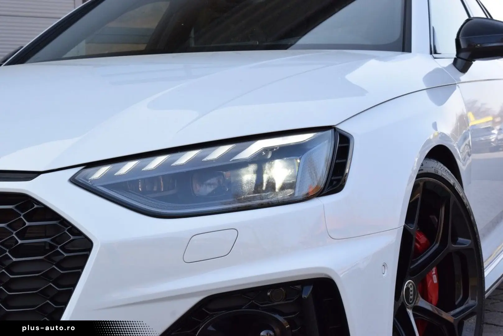 AUDI RS 4 Avant 2.9 TFSI qu Tip  Competition  Matrix