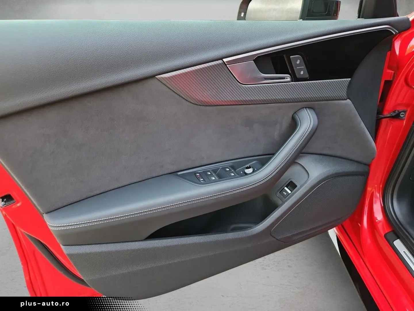 AUDI RS 4 Avant 2.9 TFSI quattro tiptronic  Kamera