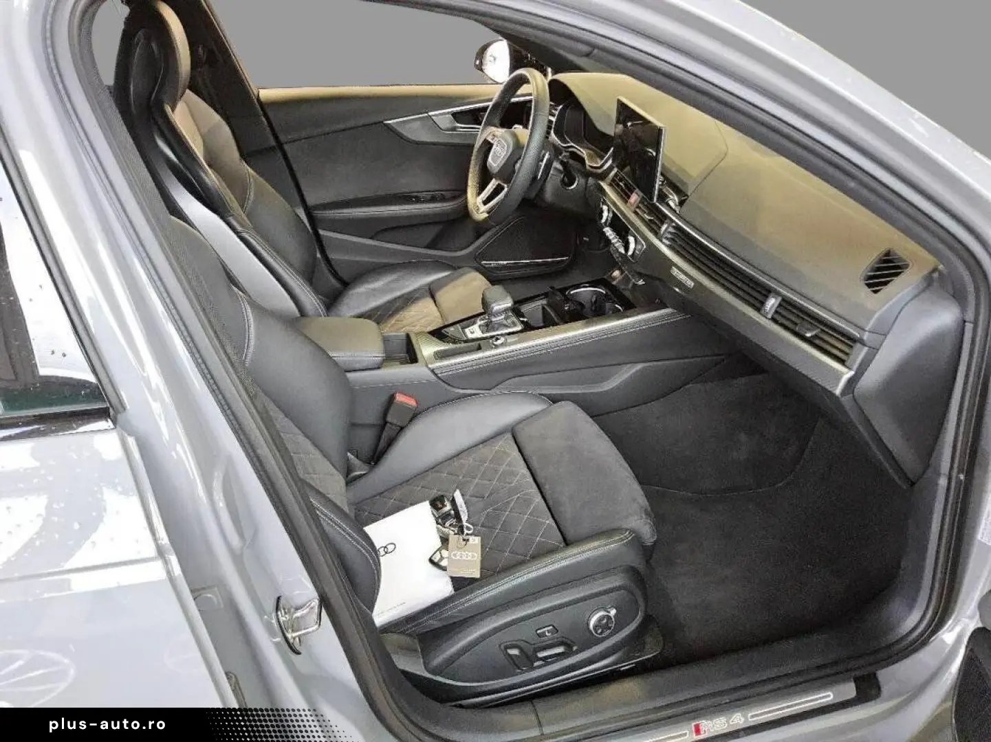 AUDI RS 4 Avant quattro MATRIX BLACK B&O NAV RFK 4xSH