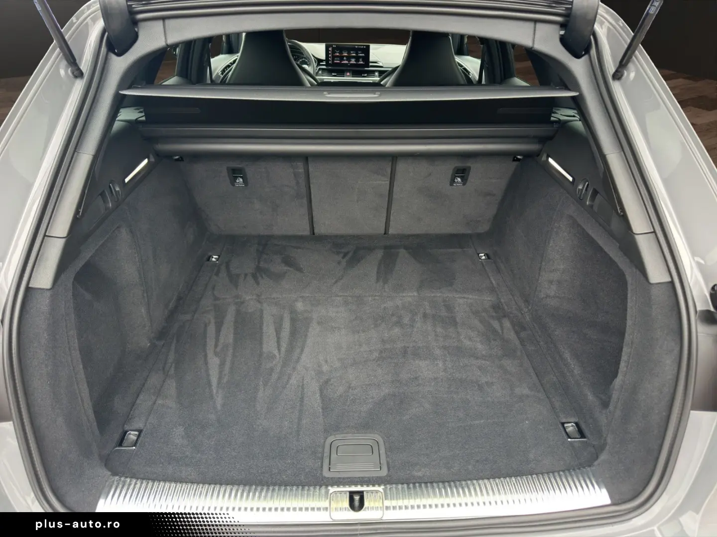 AUDI RS4 Avant tiptr. qu. MATRIX RS DYNAMIC 360