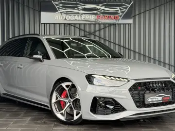 AUDI RS4 2.9 TFSI quattro COMPETITION-PLUS SCHALE