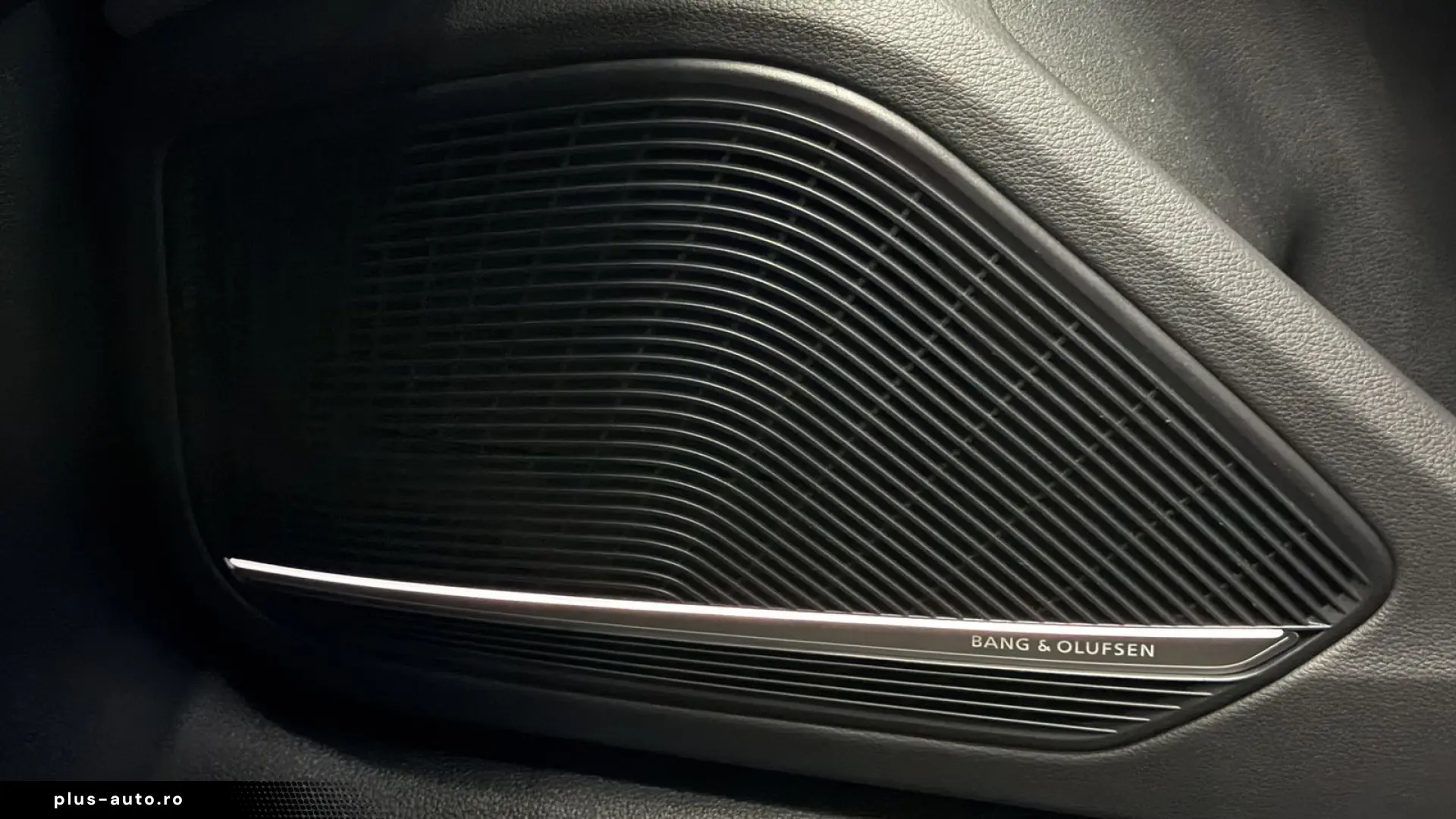 AUDI RS4 2.9 TFSI quattro COMPETITION-PLUS SCHALE
