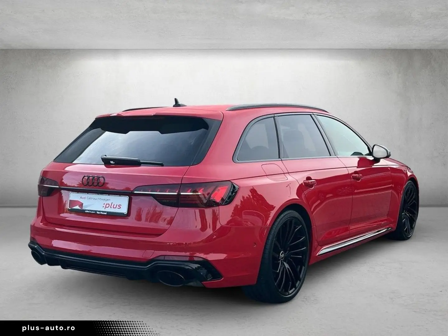 AUDI RS 4 Avant 2.9 TFSI quattro tiptronic  Matrix