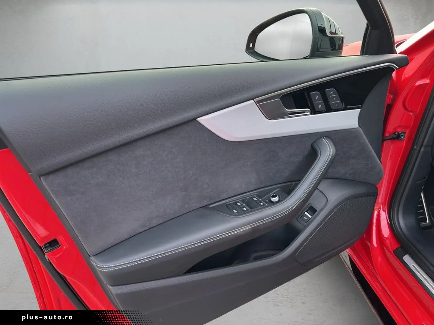 AUDI RS 4 Avant 2.9 TFSI quattro tiptronic  Matrix