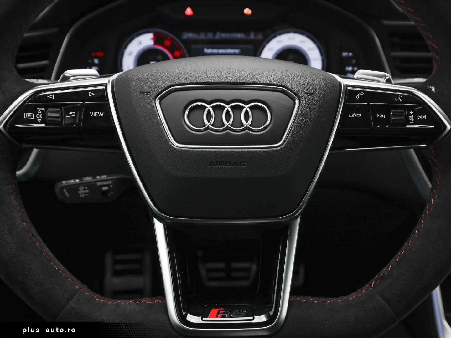 AUDI RS6 Avant performance B&O Pano AHK Keramik