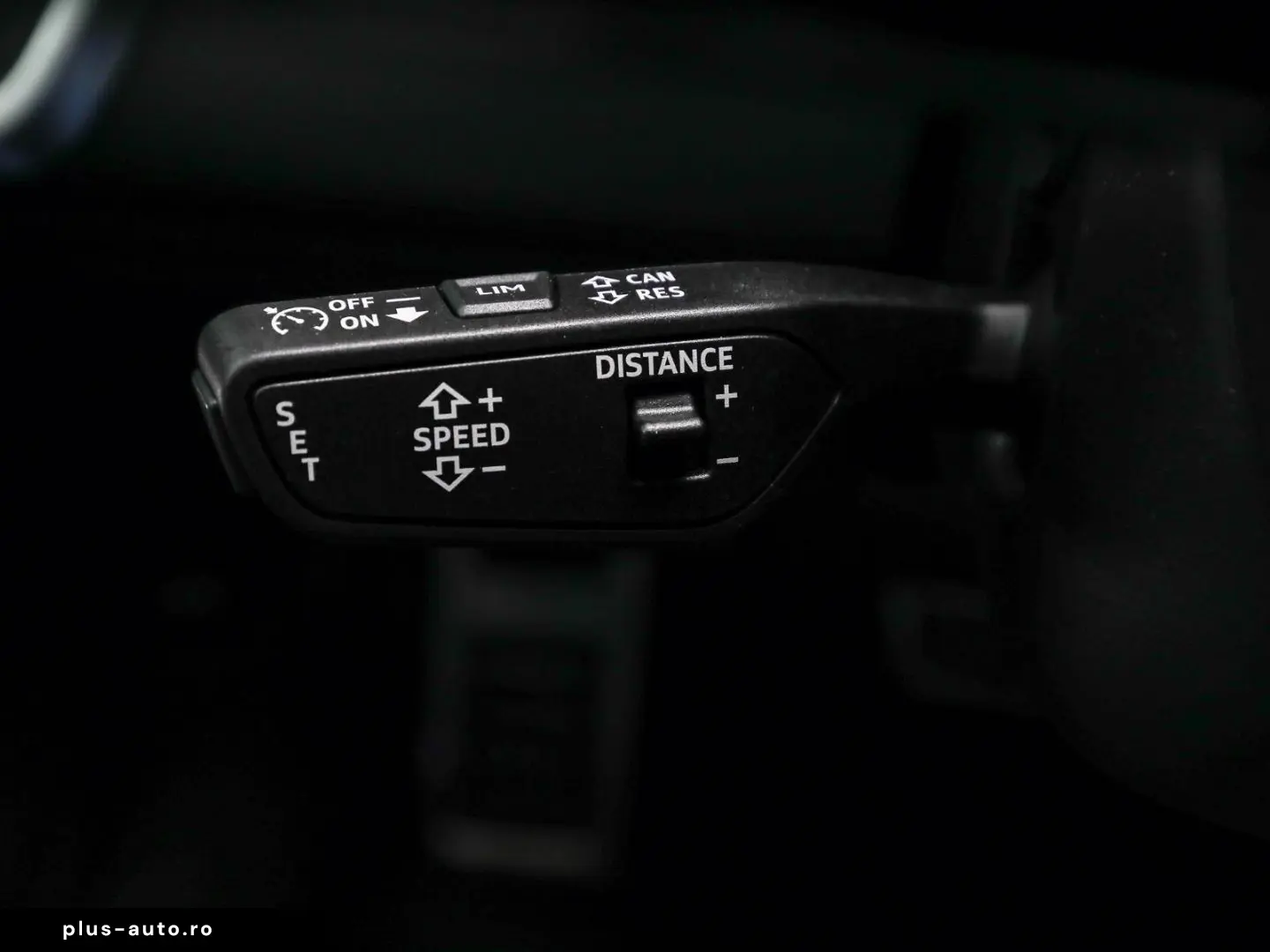 AUDI RS6 Avant performance B&O Pano AHK Keramik