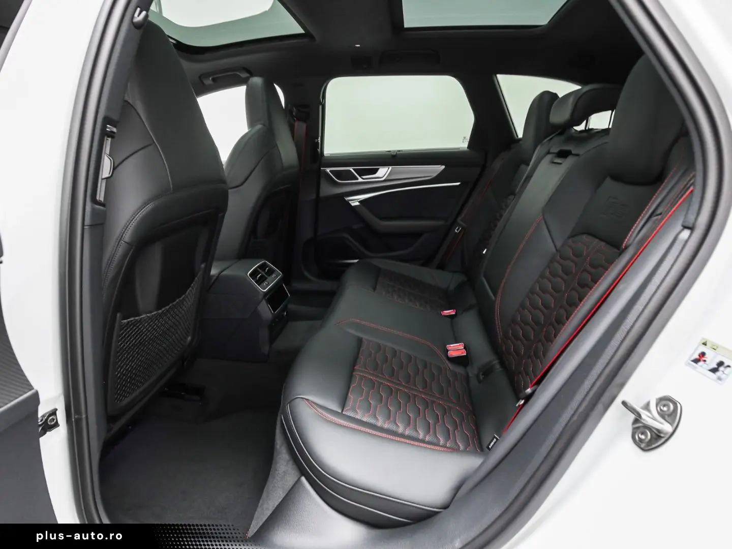 AUDI RS6 Avant performance B&O Pano AHK Keramik