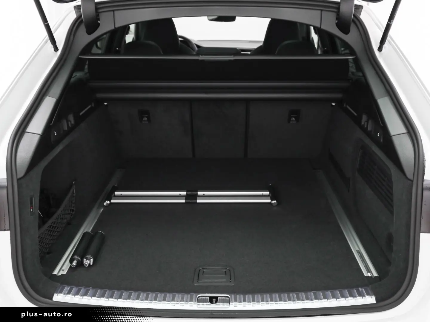 AUDI RS6 Avant performance B&O Pano AHK Keramik