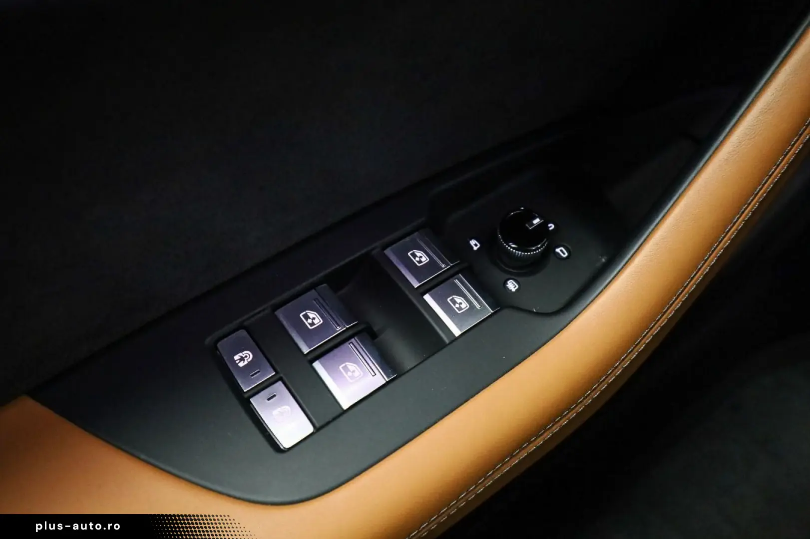 AUDI RS 6 Avant Dynamik Plus  Keramik  HUD  AHK  Pano
