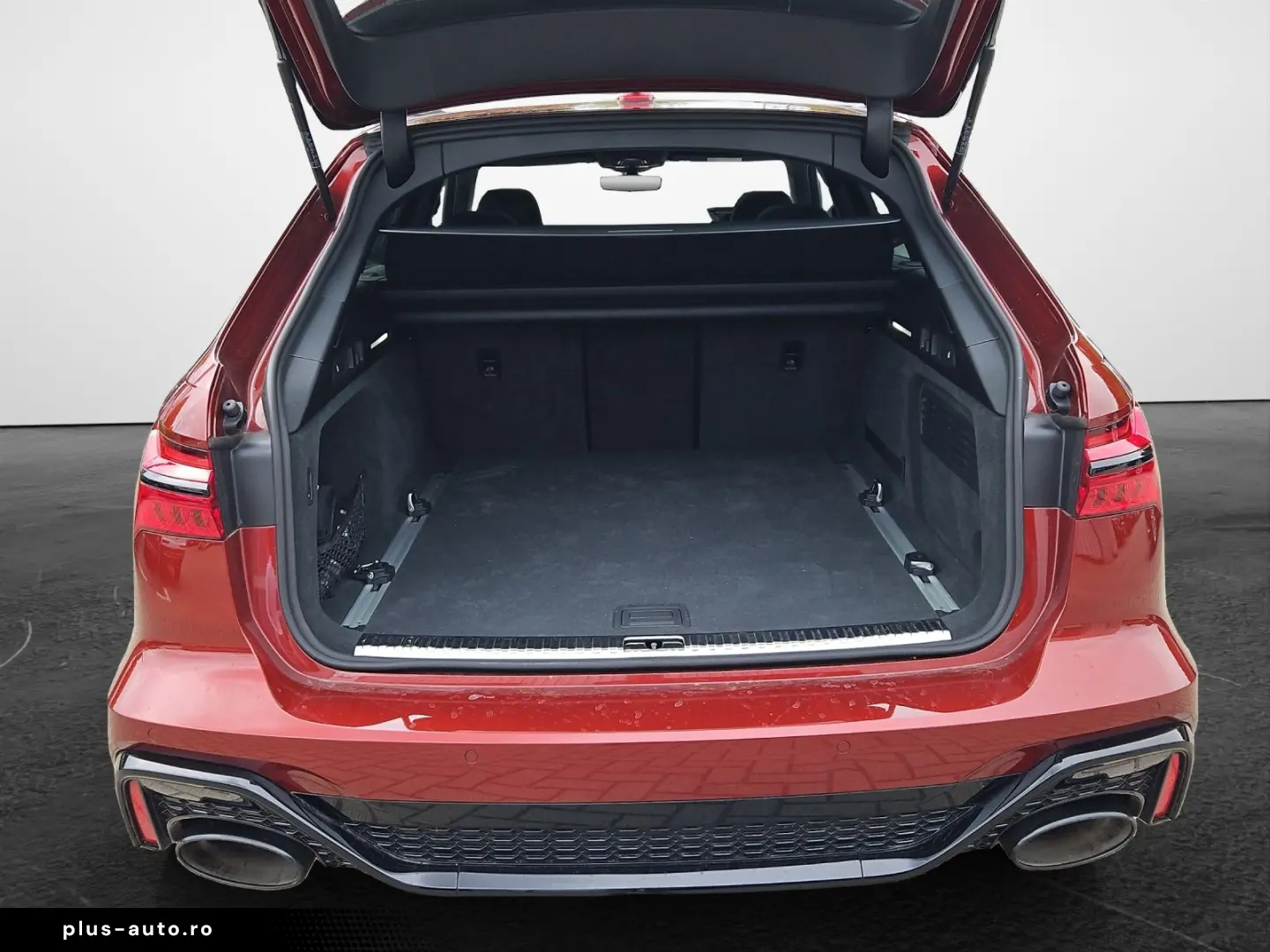 AUDI RS6 Avant tiptronic quattro BlackPack  Pano VMax