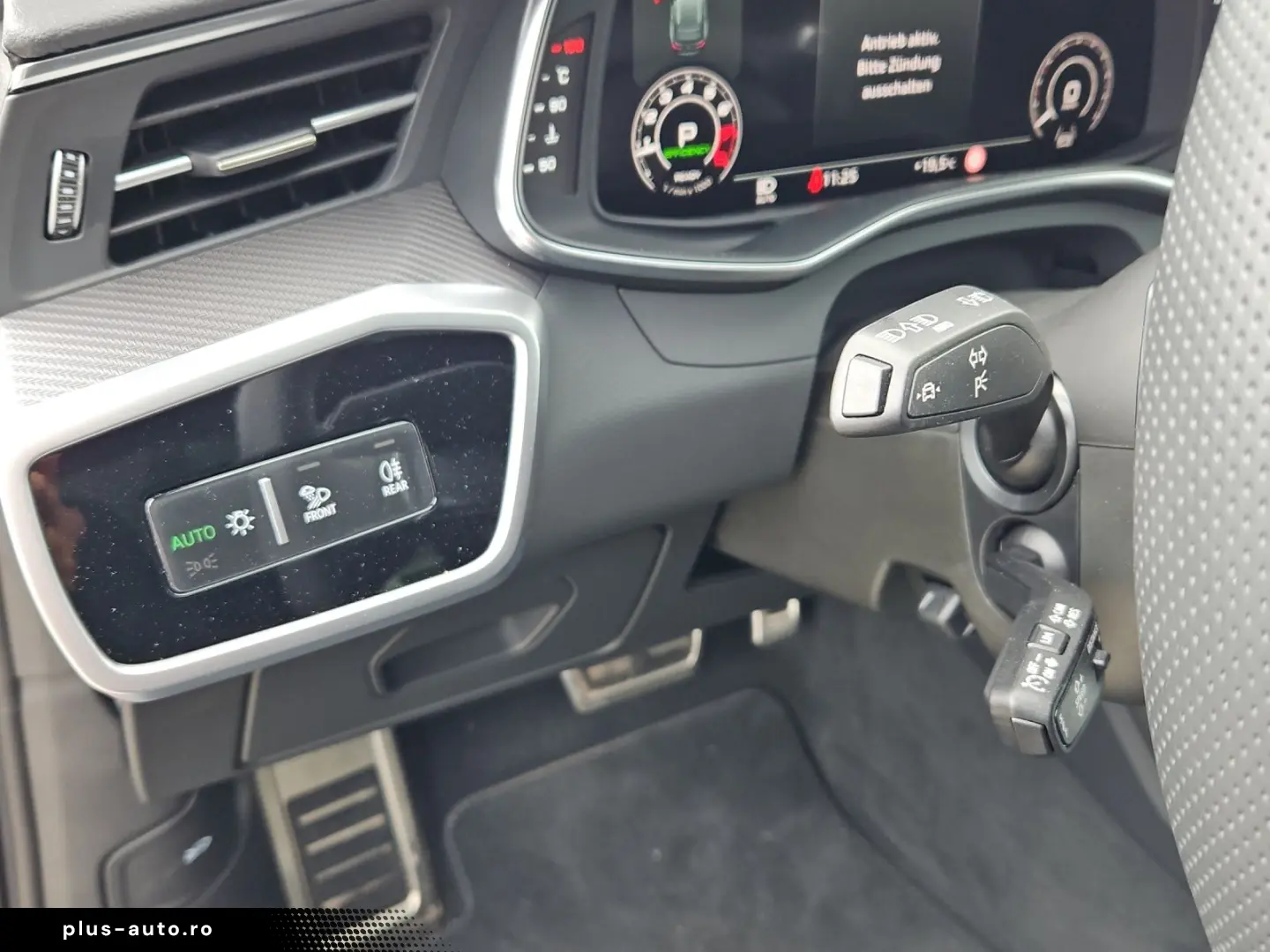 AUDI RS6 Avant tiptronic quattro BlackPack  Pano VMax