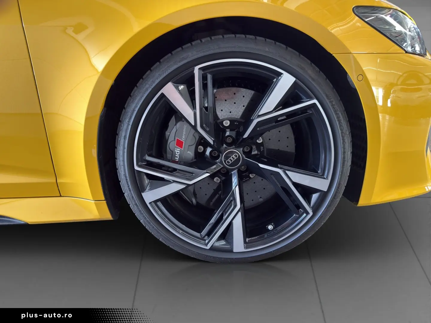 AUDI RS6 Avant 4.0 TFSI qu KERAMIK 305KMH