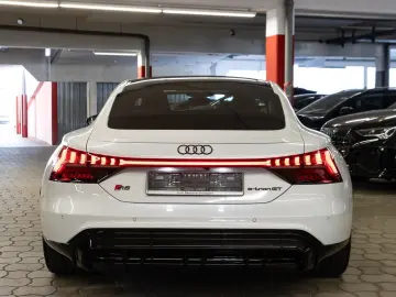 AUDI RS e-tron GT quattro Matrix Pano HeadUp 360  B&O