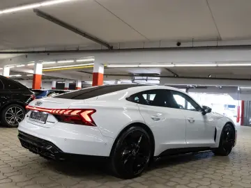AUDI RS e-tron GT quattro Matrix Pano HeadUp 360  B&O