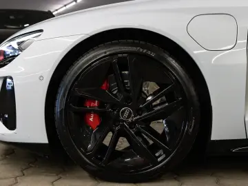 AUDI RS e-tron GT quattro Matrix Pano HeadUp 360  B&O