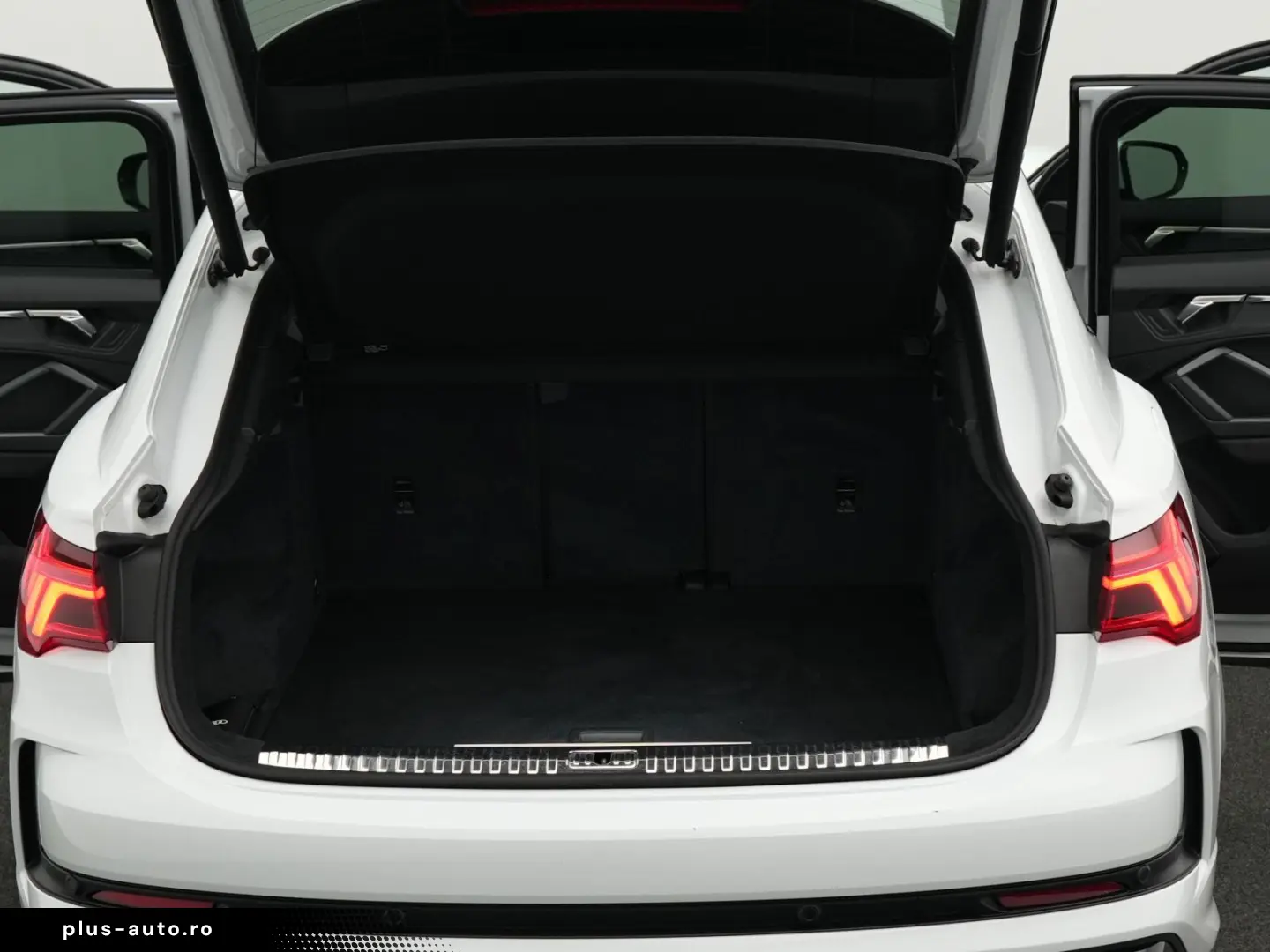 AUDI RS Q3 Sportback AHK MATRIX SONOS