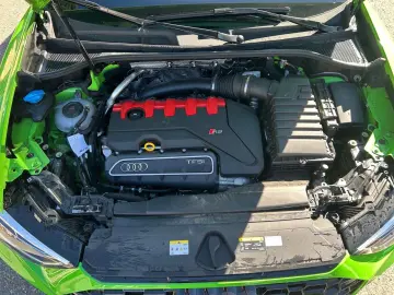 AUDI RSQ3 TFSI quattro  AHK 280 KM H SONOS