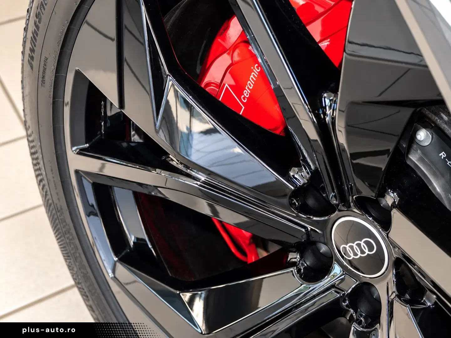 AUDI RS Q8 4.0 TFSI quattro 23  PANO. 360  SOFTCLOSE