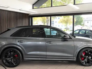 AUDI RS Q8 4.0 TFSI quattro 23  PANO. 360  SOFTCLOSE