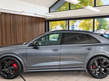 AUDI RS Q8 4.0 TFSI quattro 23  PANO. 360  SOFTCLOSE