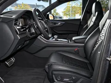 AUDI RS Q8 4.0 TFSI quattro 23  PANO. 360  SOFTCLOSE