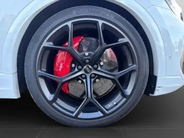 AUDI RSQ8 TFSI Q HD-MATRIX LUFT LM23 B&O PANO LEDER
