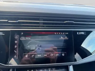 AUDI RSQ8 TFSI Q HD-MATRIX LUFT LM23 B&O PANO LEDER