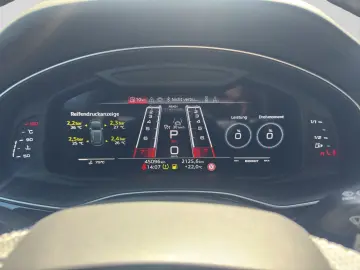 AUDI RSQ8 TFSI Q LM23 PANO KERAMIK AHK