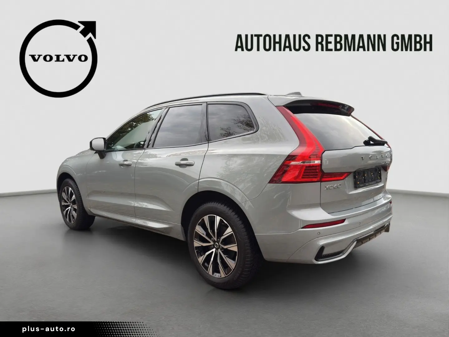 VOLVO XC60 Plus Dark AWD AHK STHZG ALARM
