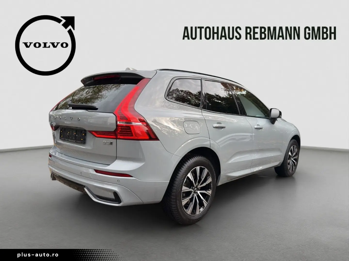 VOLVO XC60 Plus Dark AWD AHK STHZG ALARM