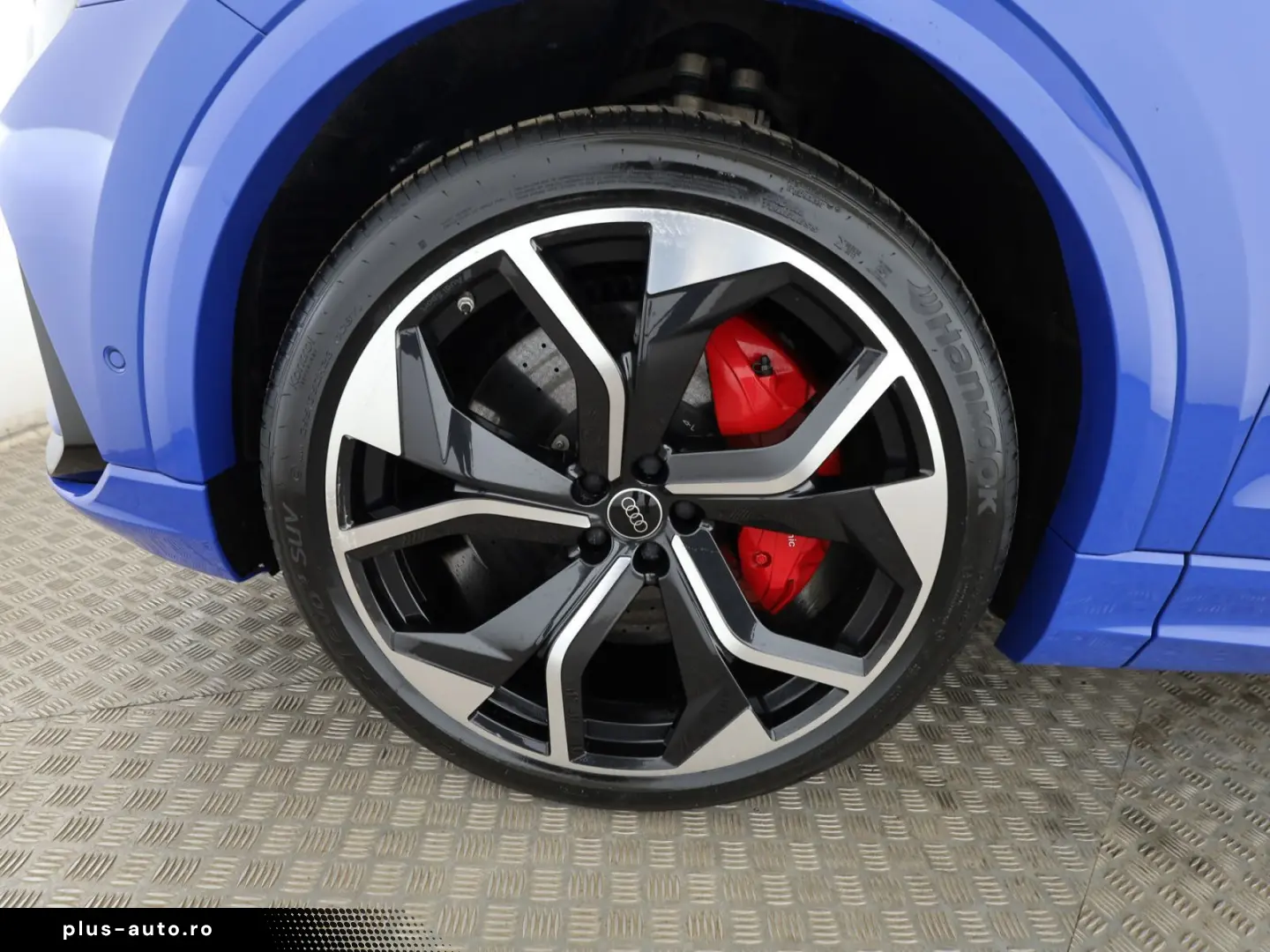 AUDI RS Q8 4.0 TFSI quattro Pano AHK RFK B&O LUFT Mem