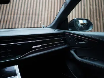 AUDI RS Q8   B&O   Matrix   AHK   HuD   Standheizung
